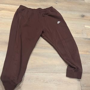 Nike burgundy men’s sweatpants